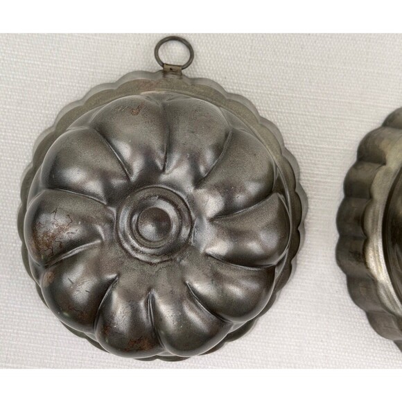 Metal Candle Pudding Jello Mold Pan W/Hanger Wall Decor Park Design Lot Of 2 Vtg - Picture 2 of 9